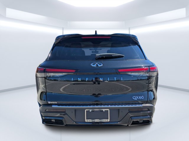 Used 2024 Black INFINITI LUXE image 4