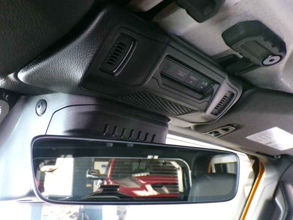 New 2026 Goldilocks Exterior Paint Jeep Rubicon X image 22