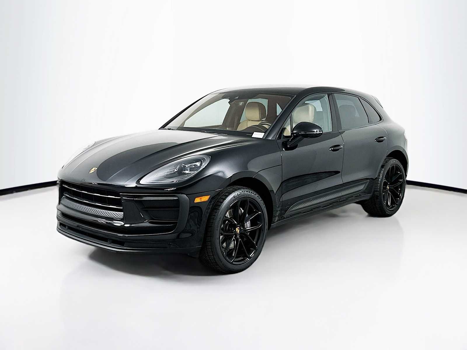 2022 Porsche Macan Base