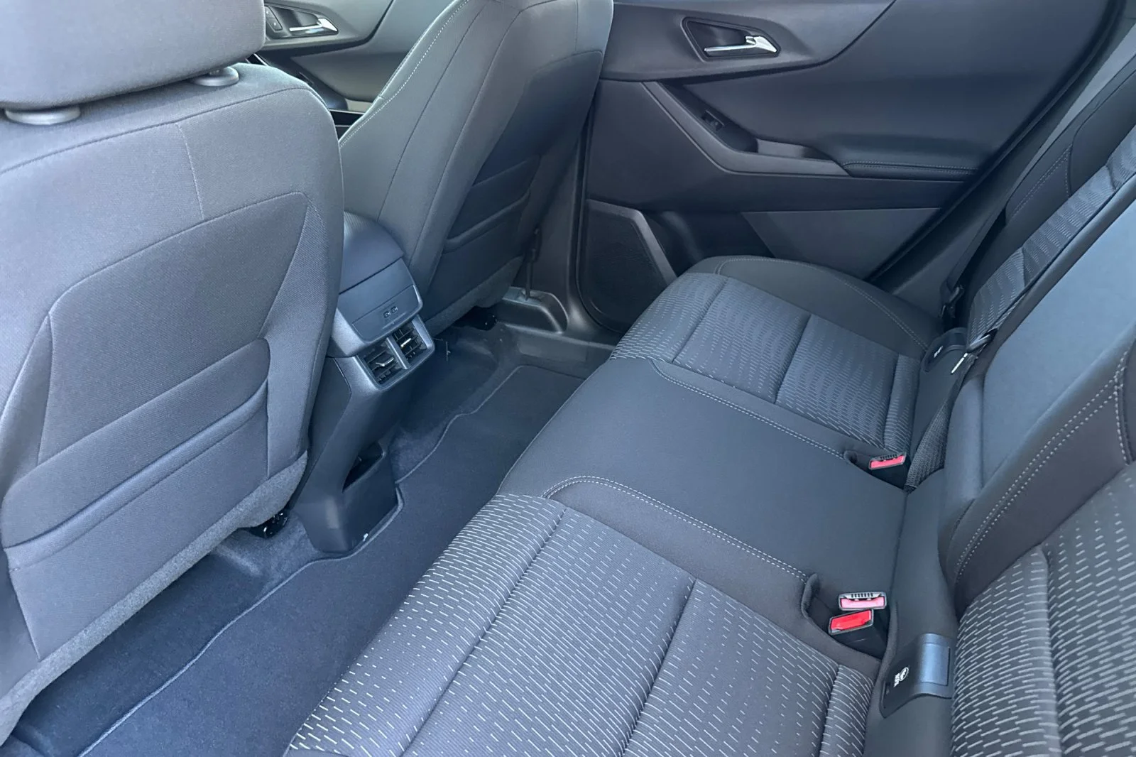 New 2027 Sterling Gray Metallic Chevrolet LT image 11