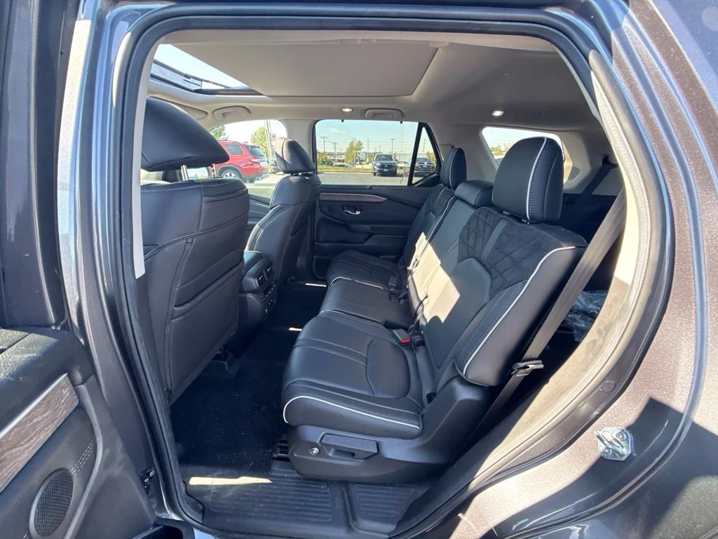 Used 2026 Gray Honda Elite image 15