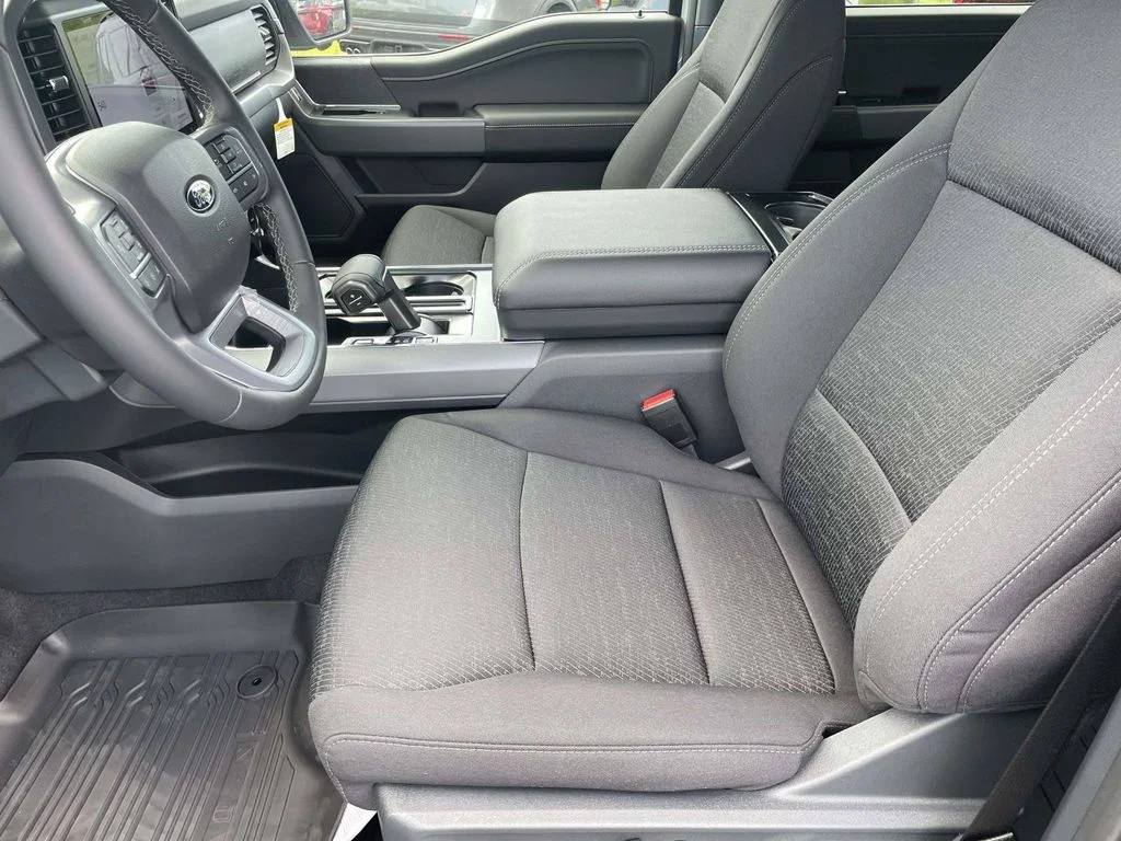 New 2026 White Ford XLT image 13