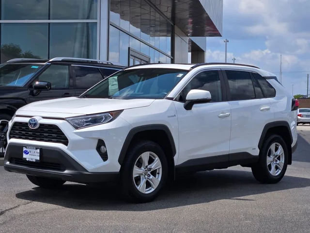 2021 Toyota RAV4 Hybrid XLE