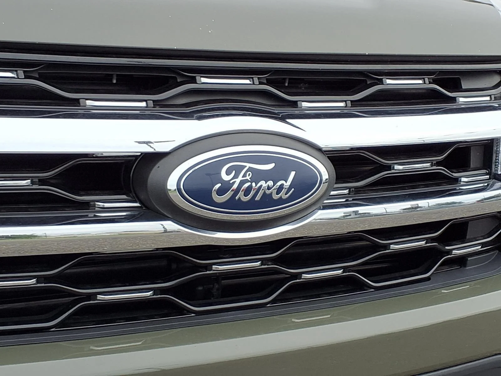 Used 2024 Wild Green Ford Limited image 15