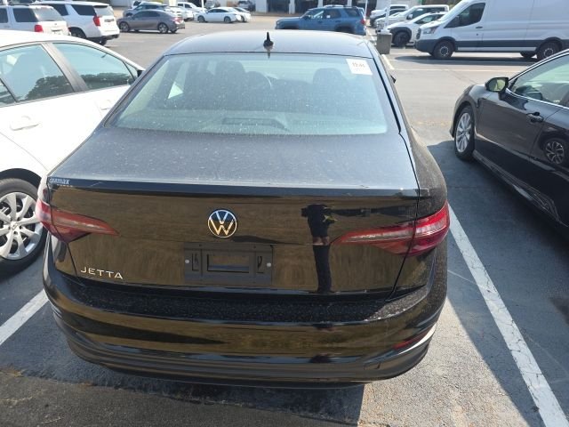 Used 2024  Volkswagen 1.5T S image 5
