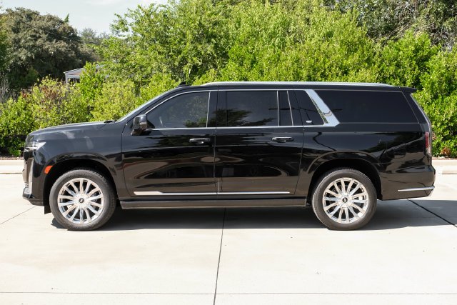 Used 2022 Black Cadillac Premium image 17