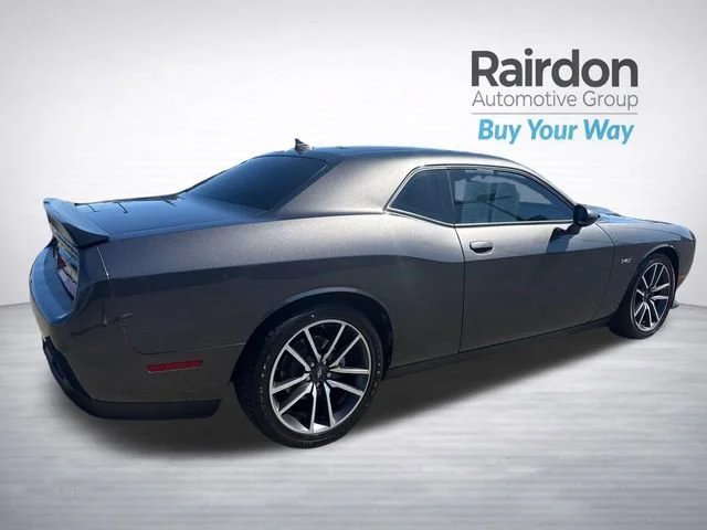 Used 2023 Granite Pearlcoat Dodge R/T image 7