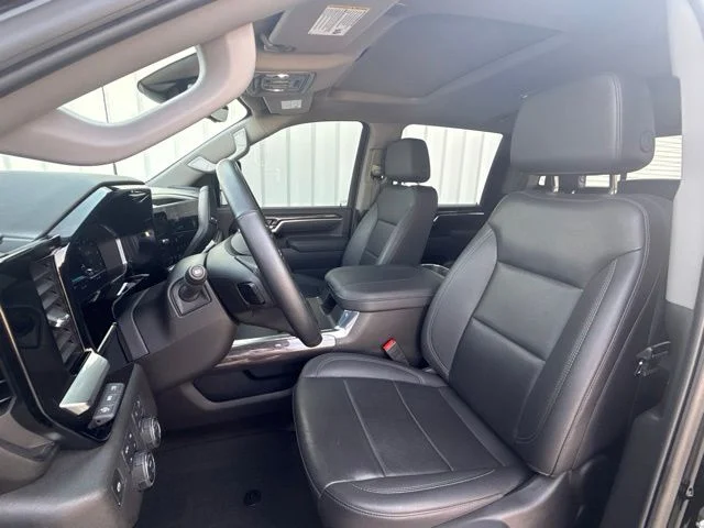 Used 2025 Black Chevrolet LTZ image 29