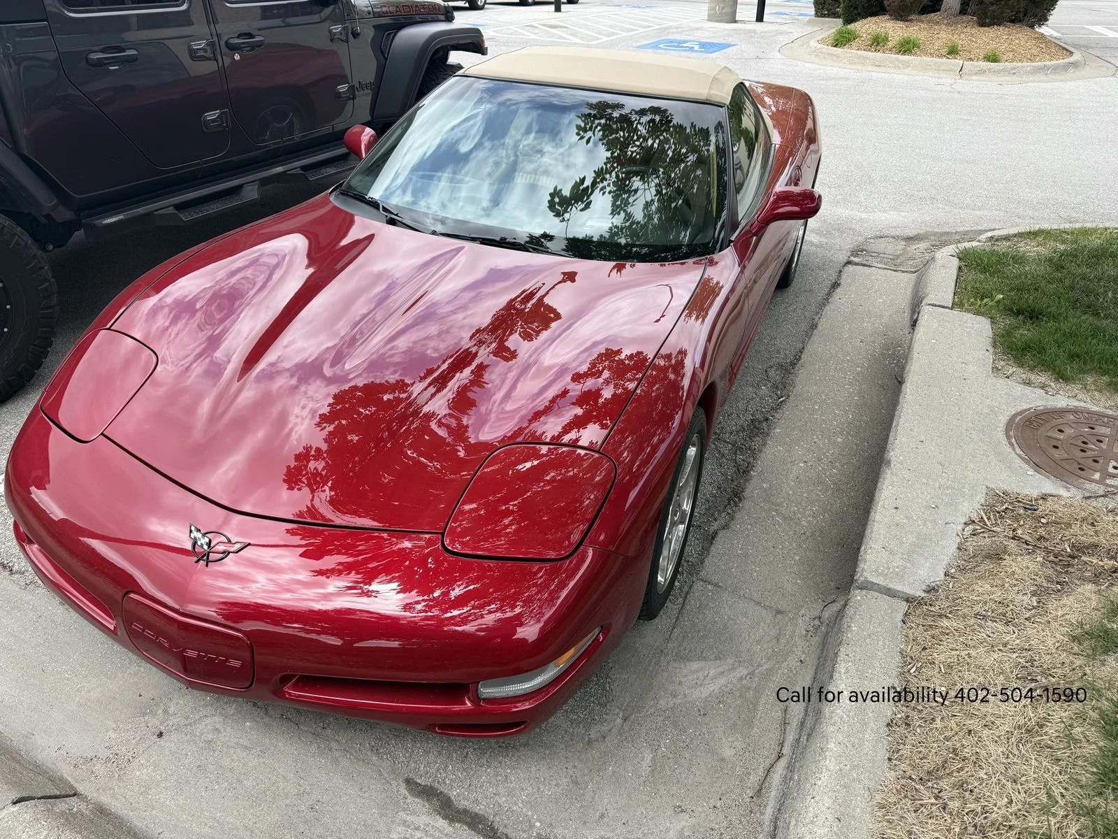 2001 Chevrolet Corvette Convertible's photo