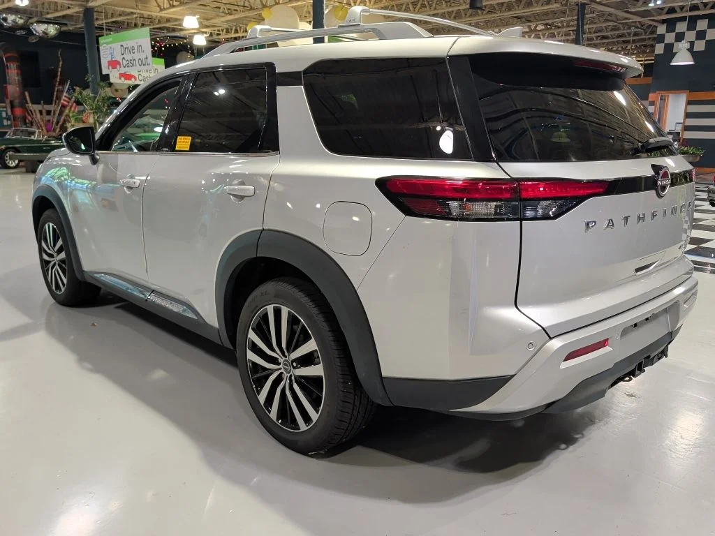 2023 Nissan Pathfinder Platinum - Photo 13