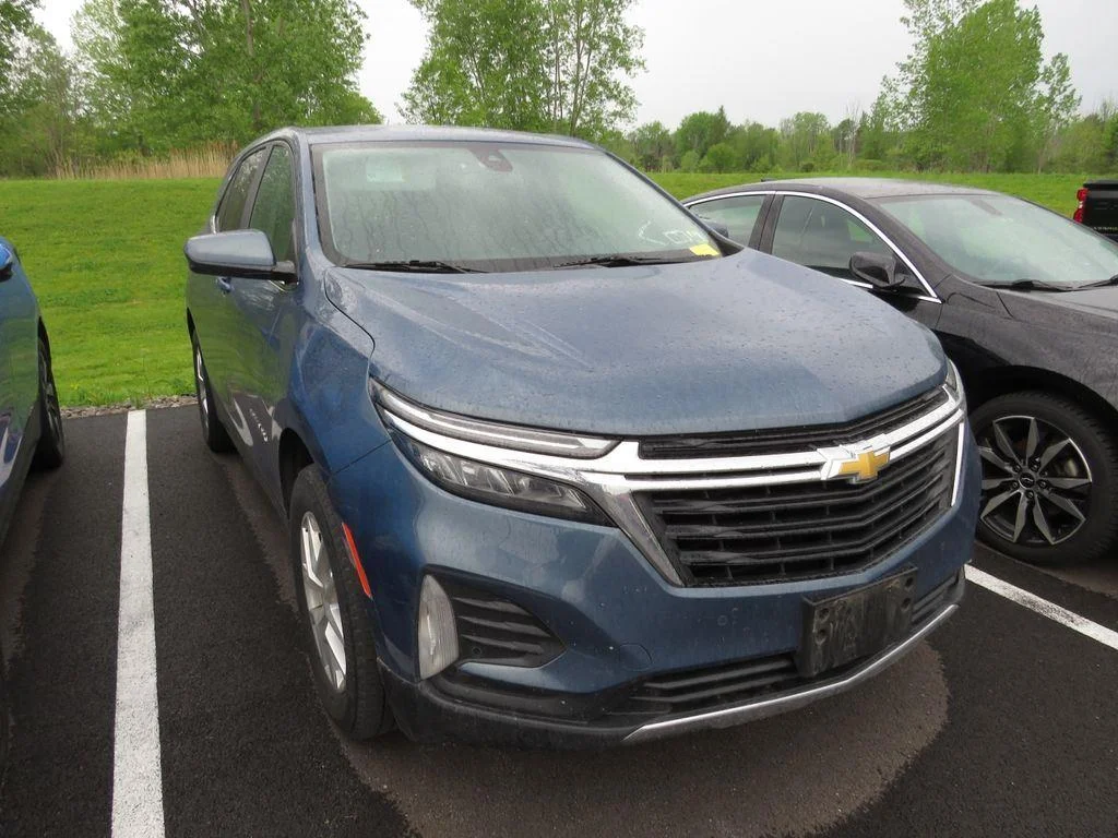 Used 2024 Lakeshore Blue Chevrolet LT image 3