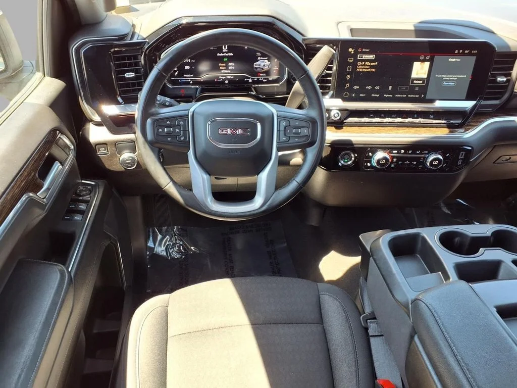Used 2024 Gray GMC SLE image 4