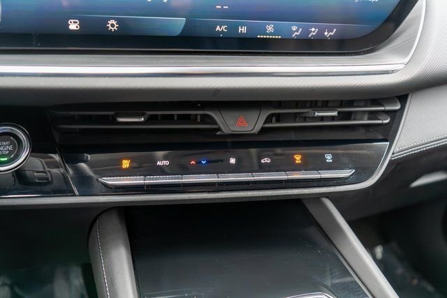 Used 2025 Red Buick Preferred image 29