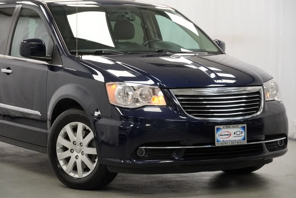 Used 2016 Blue Chrysler Touring image 6