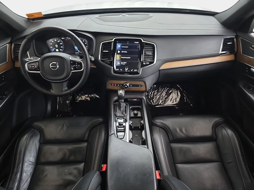Used 2016 Crystal White Pearl Volvo T6 Inscription image 12
