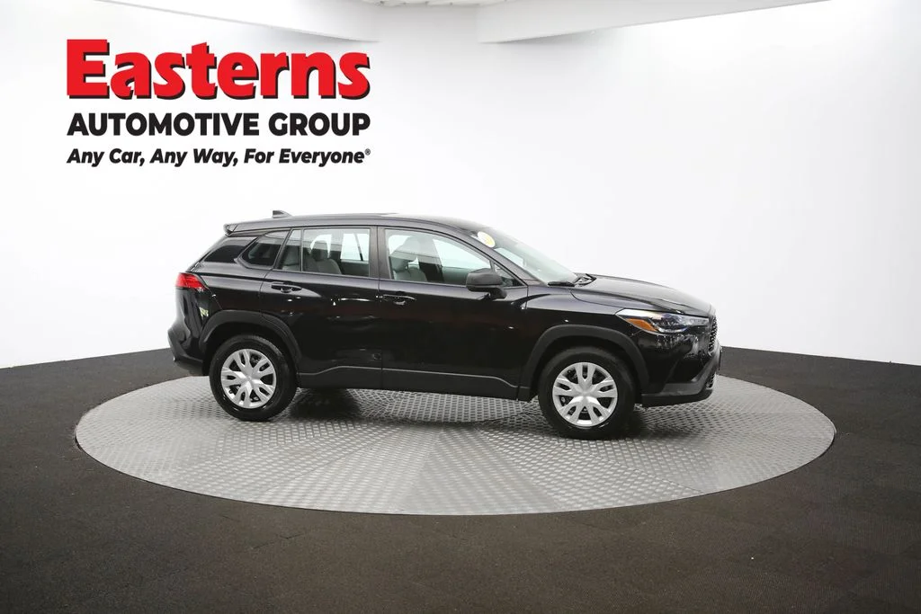 Used 2022 Black Toyota L image 44