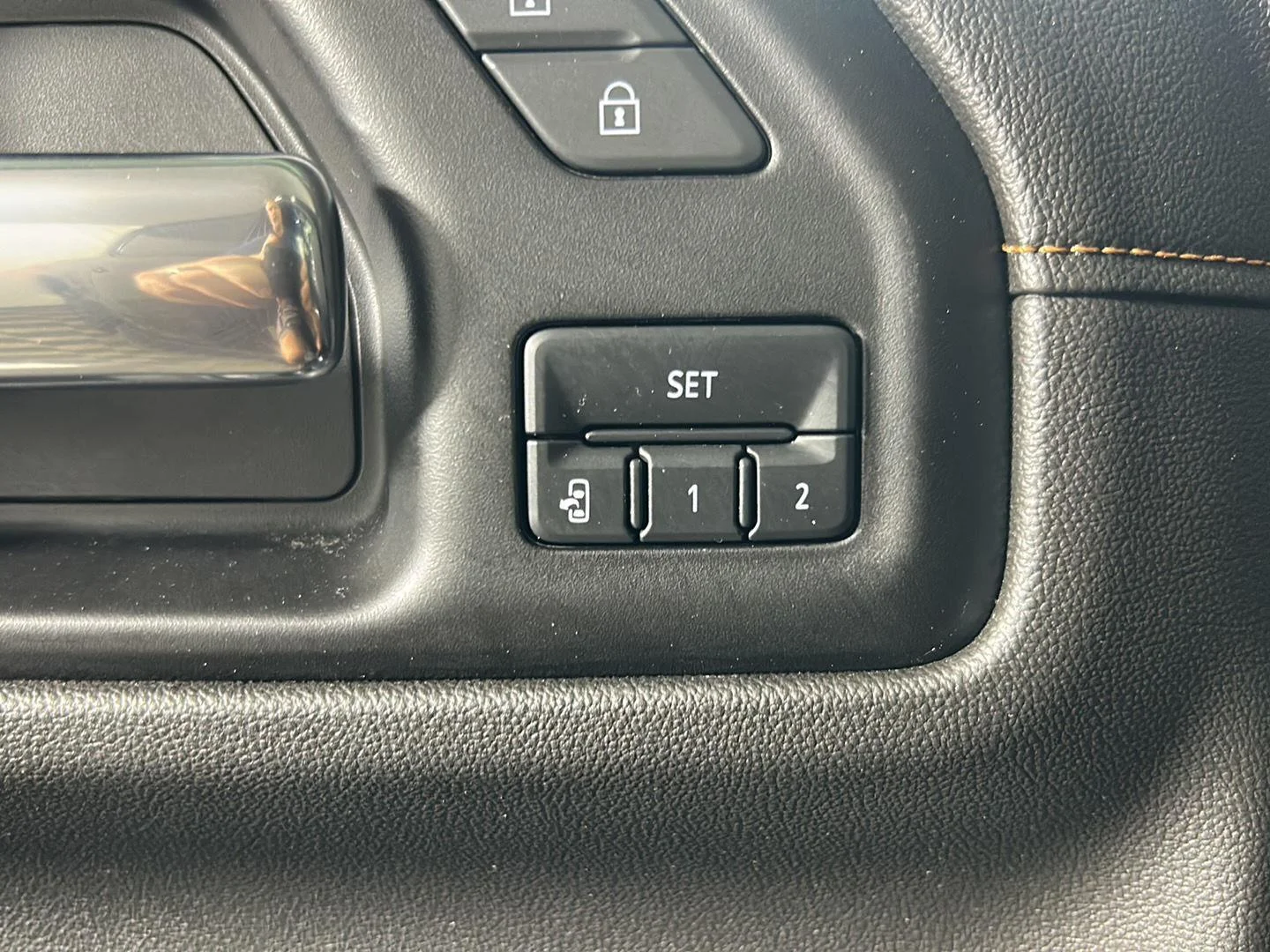 Used 2022 Onyx Black GMC AT4 image 22