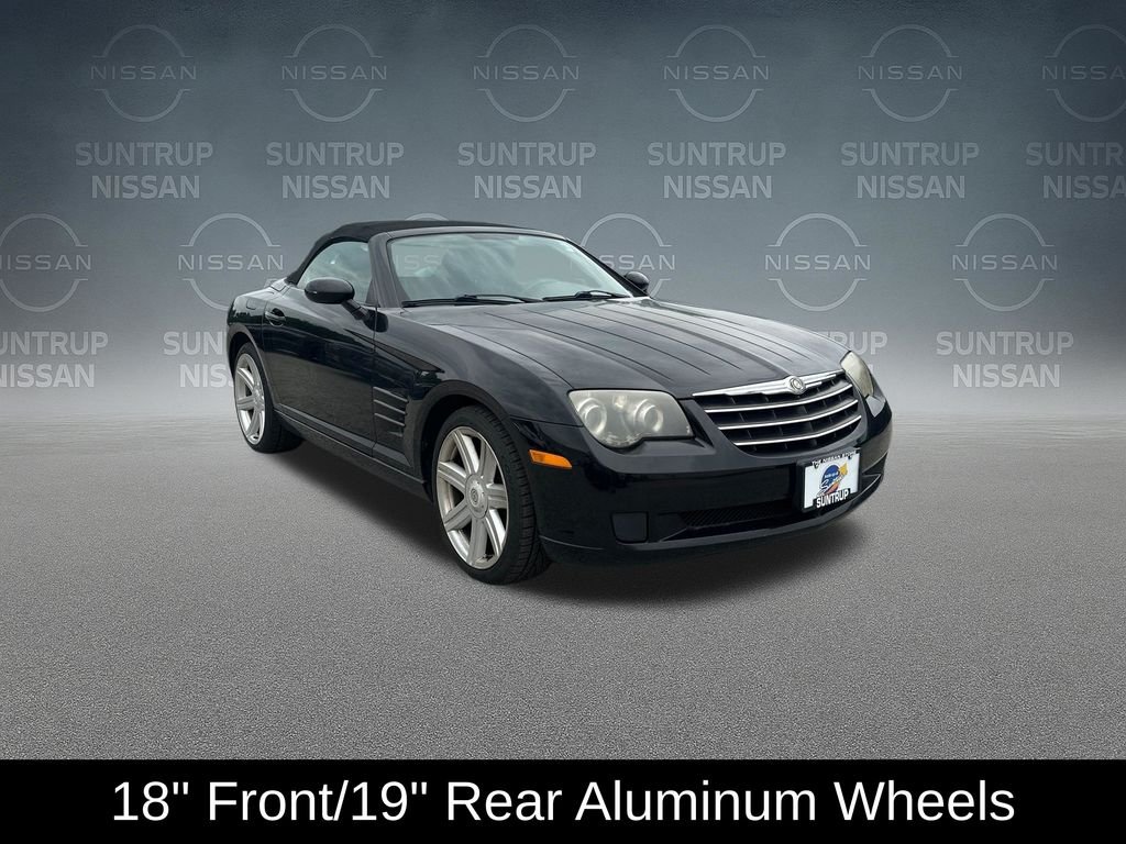 Used 2005 Black Chrysler Base image 9