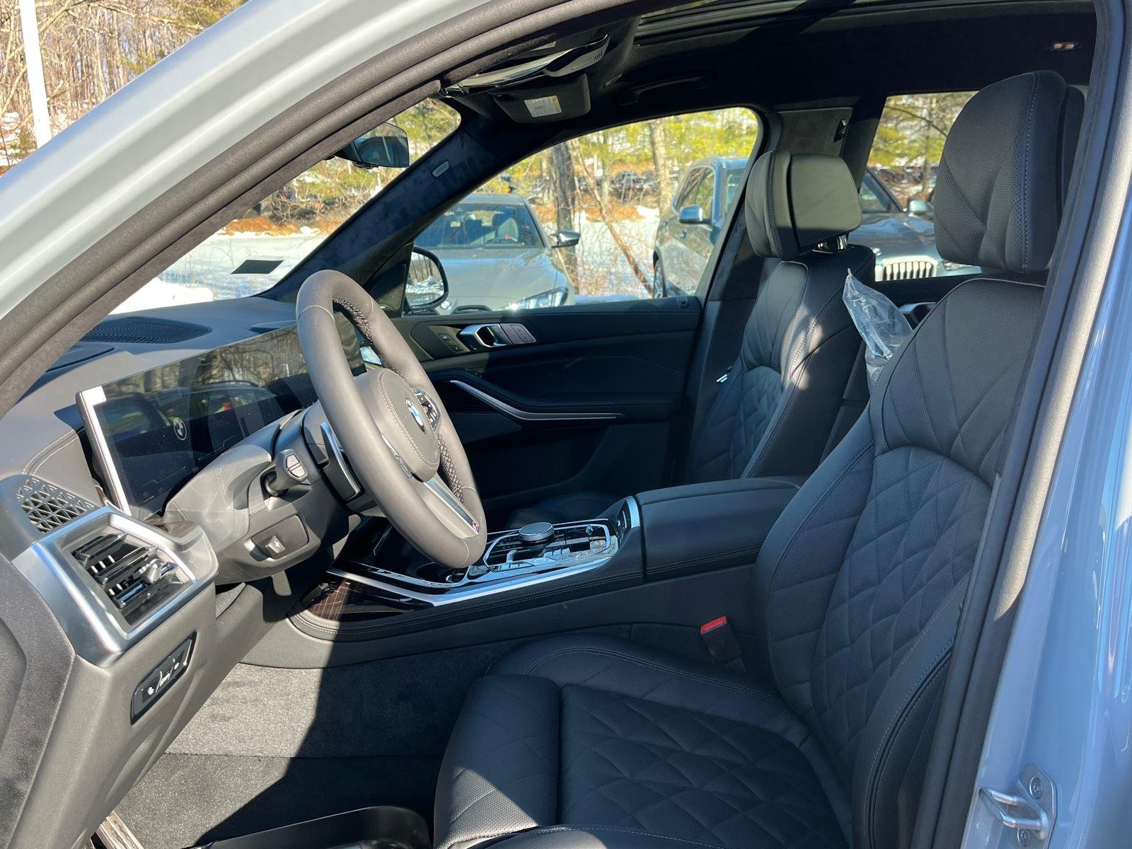 New 2026 Brooklyn Grey Metallic BMW xDrive40i image 10