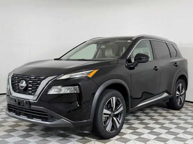 Used 2023 Super Black Nissan SL image 4