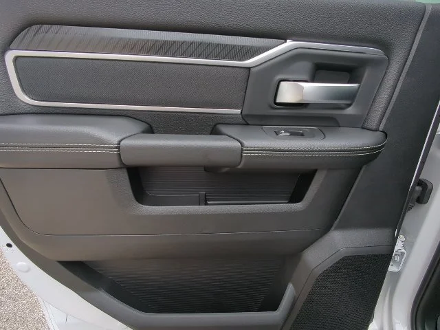 2026 RAM 3500 Big Horn - Photo 30