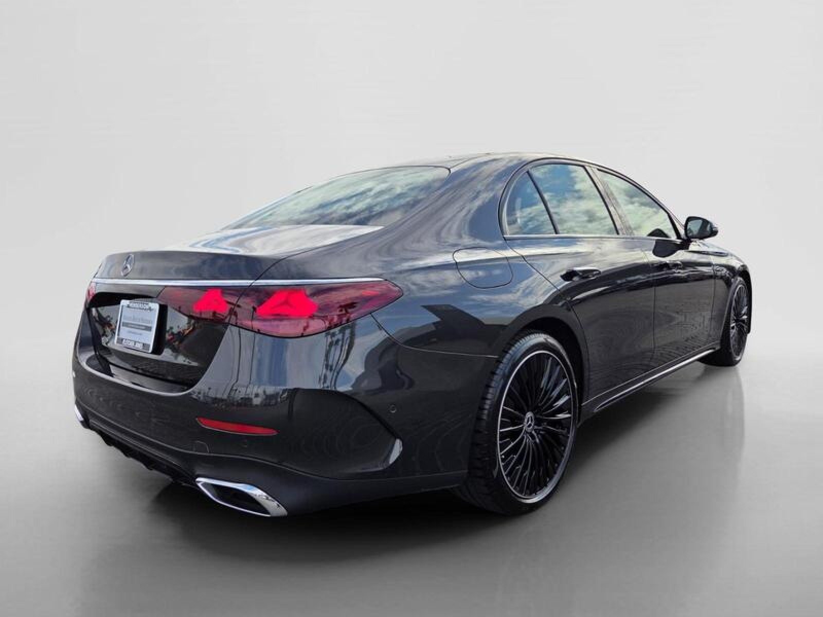 Certified Used 2026 Graphite Grey Metallic Mercedes-Benz E 350 image 5