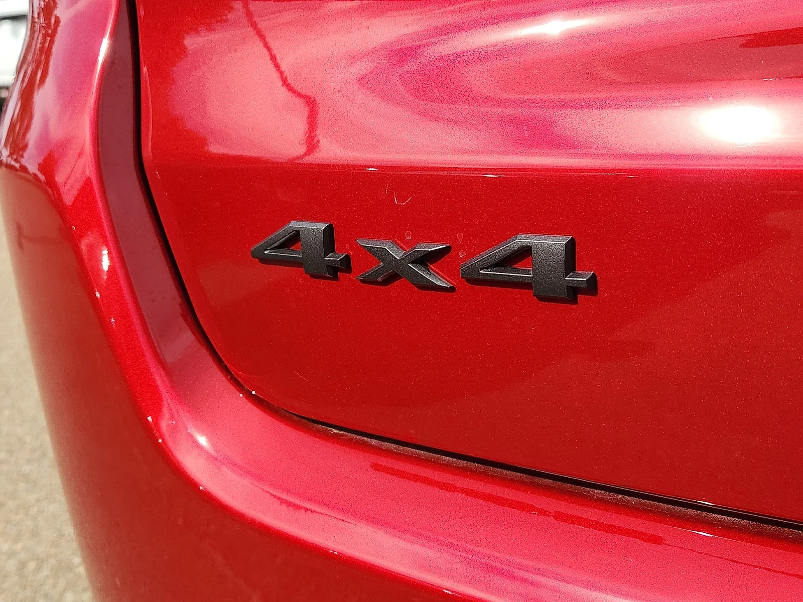 New 2027 Red Hot Pearl-Coat Paint Jeep LATITUDE ALTITUDE 4X4 image 9