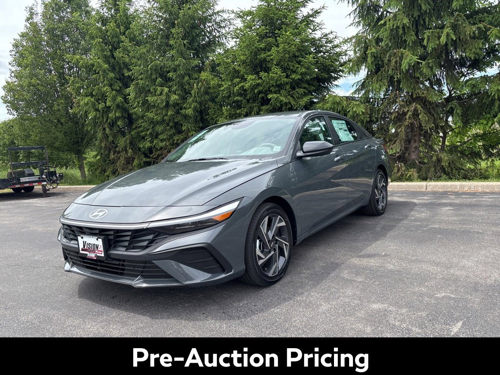 Used 2025 Gray Hyundai SEL Sport image 1