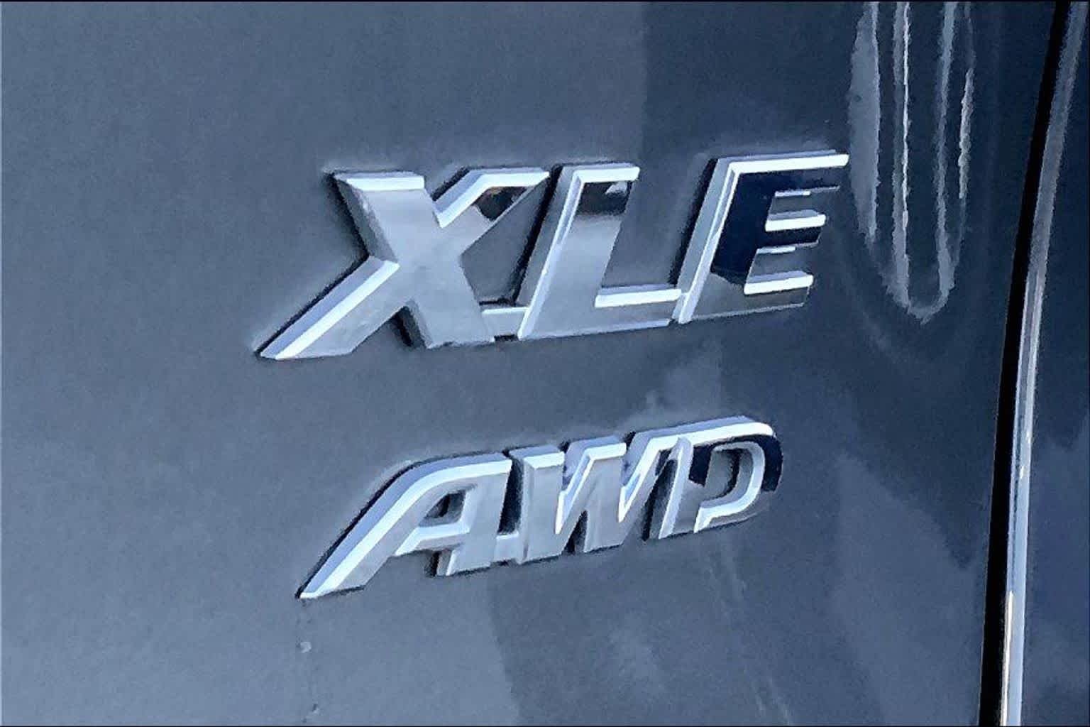 Used 2023 Magnetic Gray Metallic Toyota XLE image 9