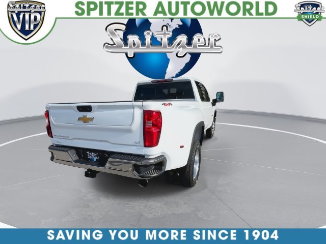 2026 Chevrolet Silverado 3500 HD photo 13 of 41