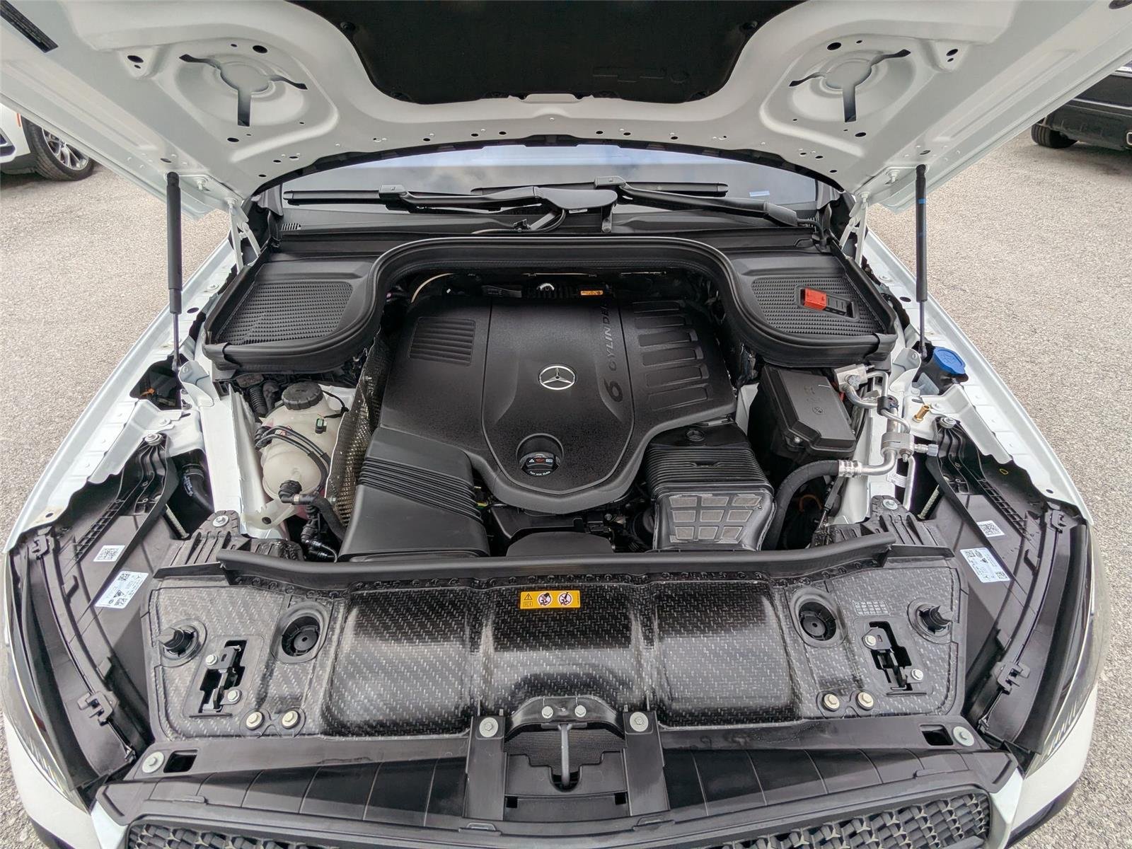 New 2026 Polar White MERCEDES-BENZ GLE 450 image 36
