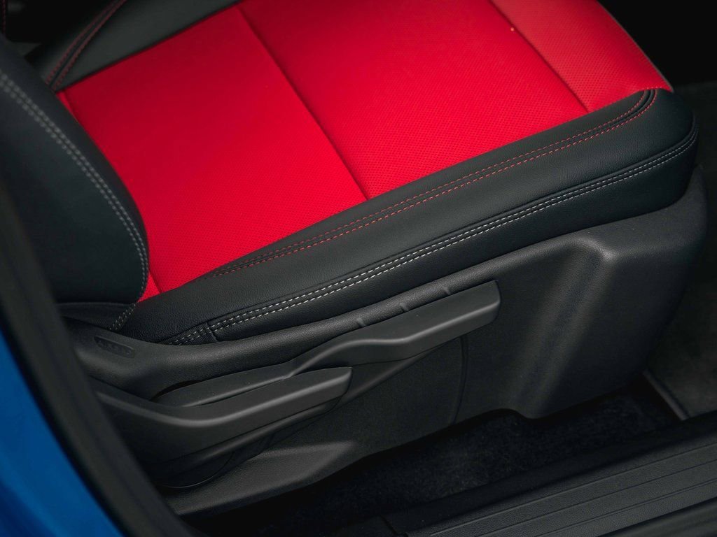 2025 Chevrolet Equinox EV RS - Photo 23