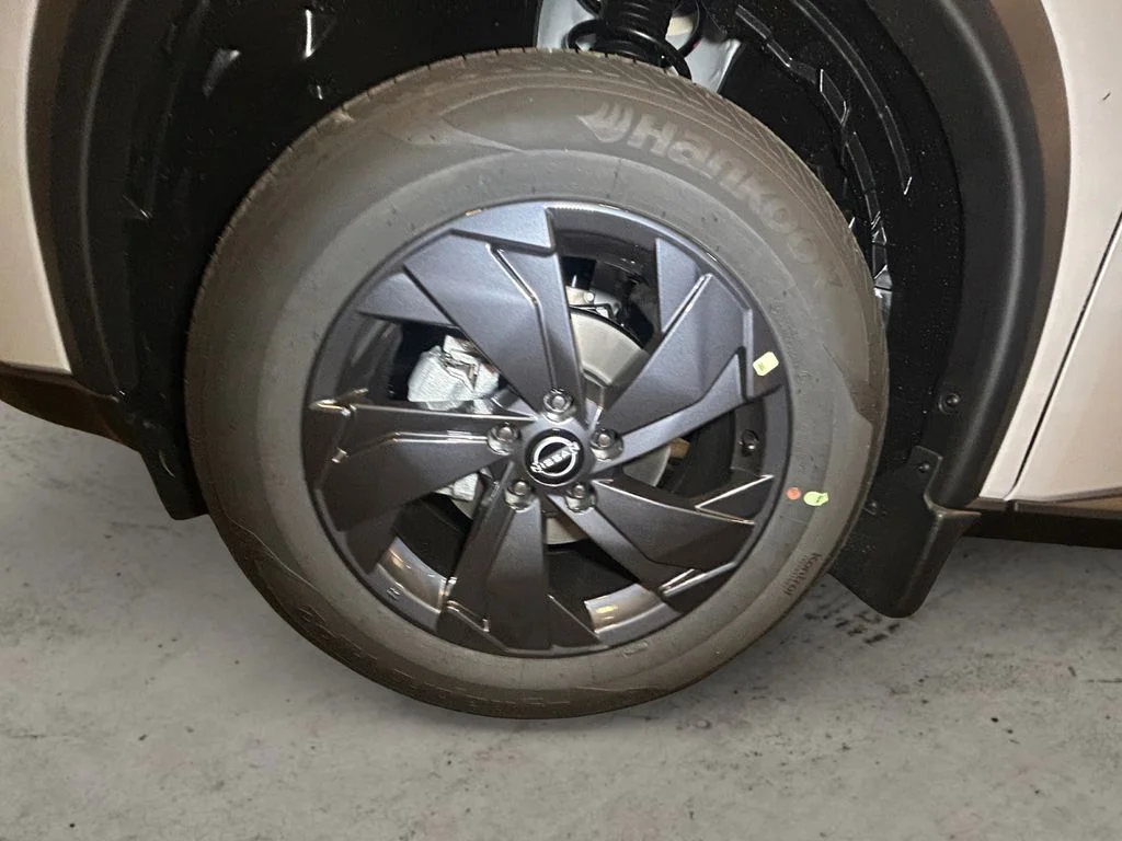 New 2026 Everest White Pearl Tricoat Nissan SV image 14