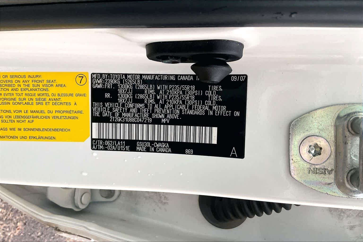 Used 2008 Crystal White Lexus  image 34
