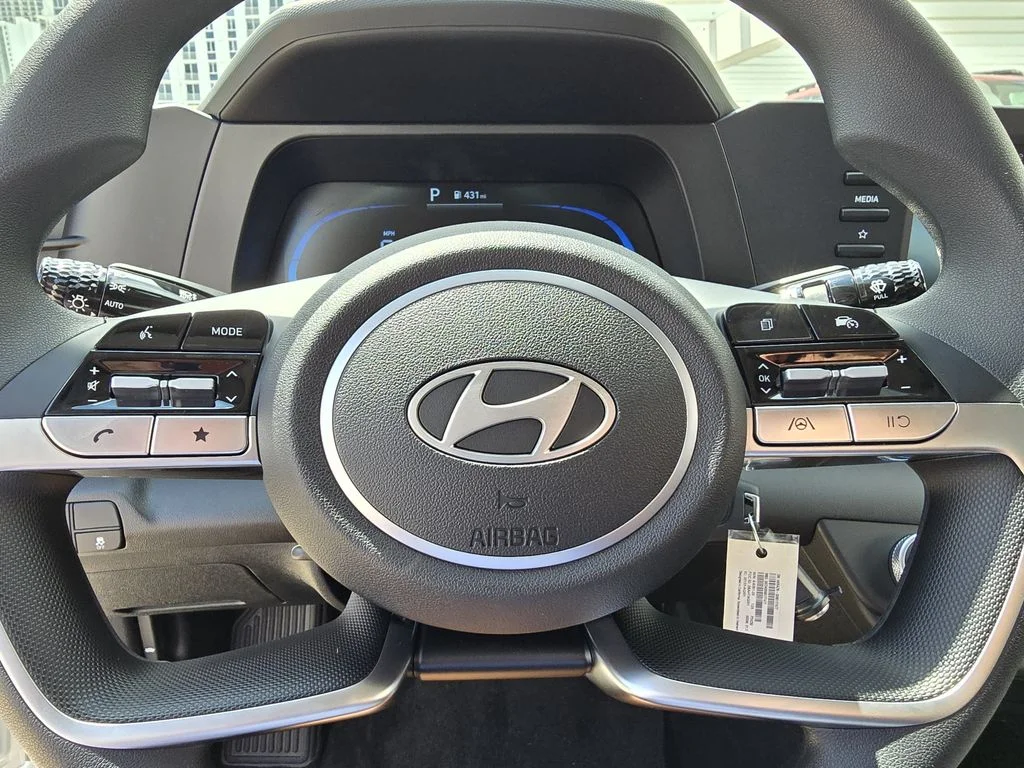 New 2026 White Hyundai SE image 17