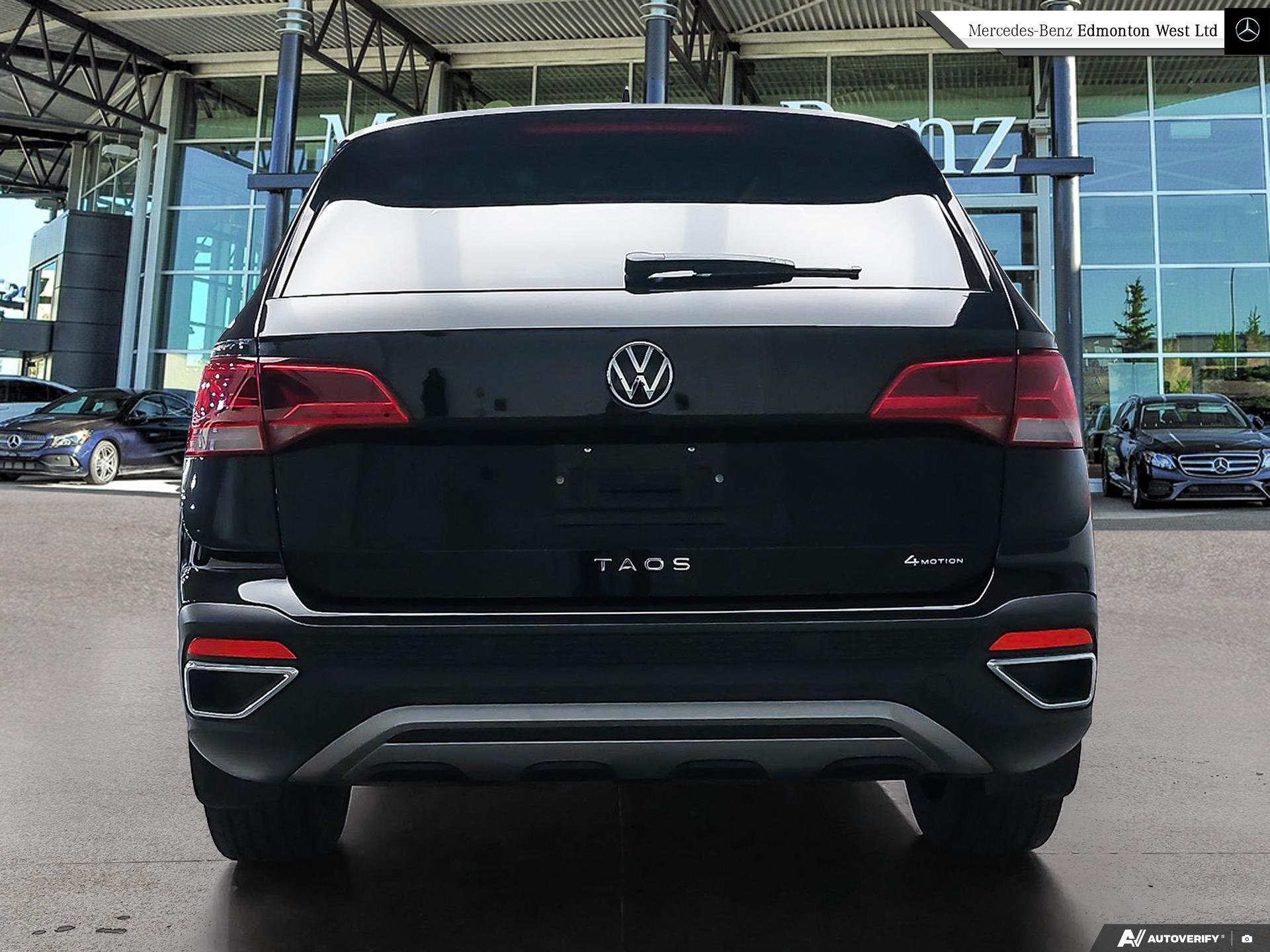 2024 Volkswagen Taos SE photo 4