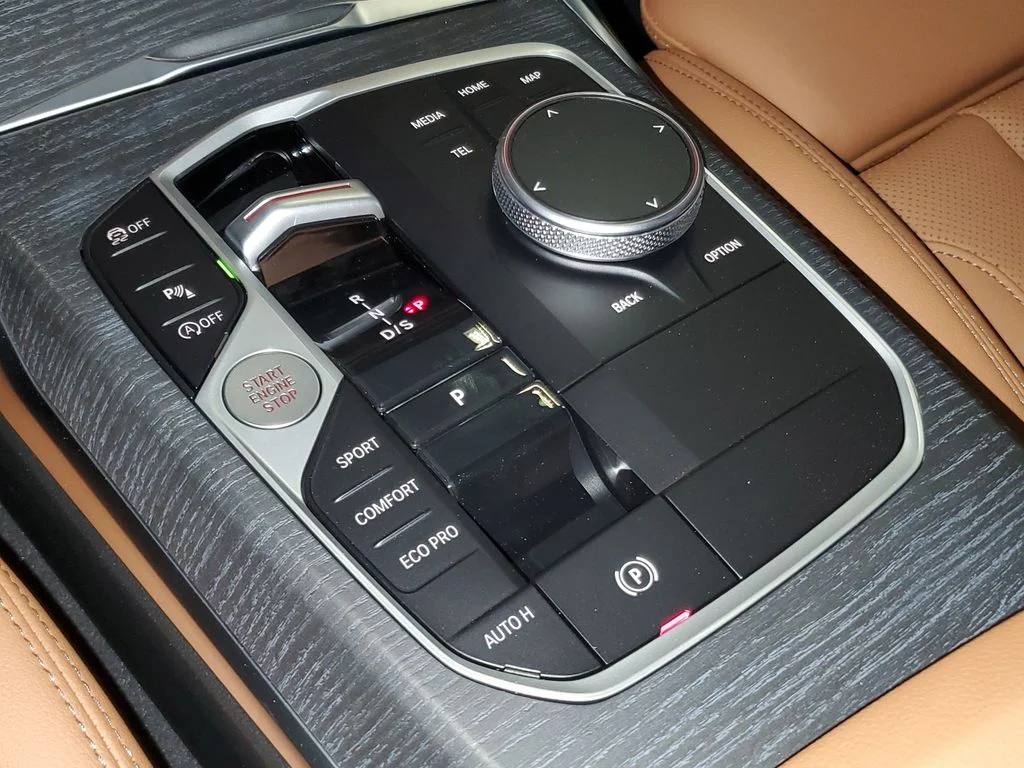 New 2026 Alpine White BMW 330i image 25