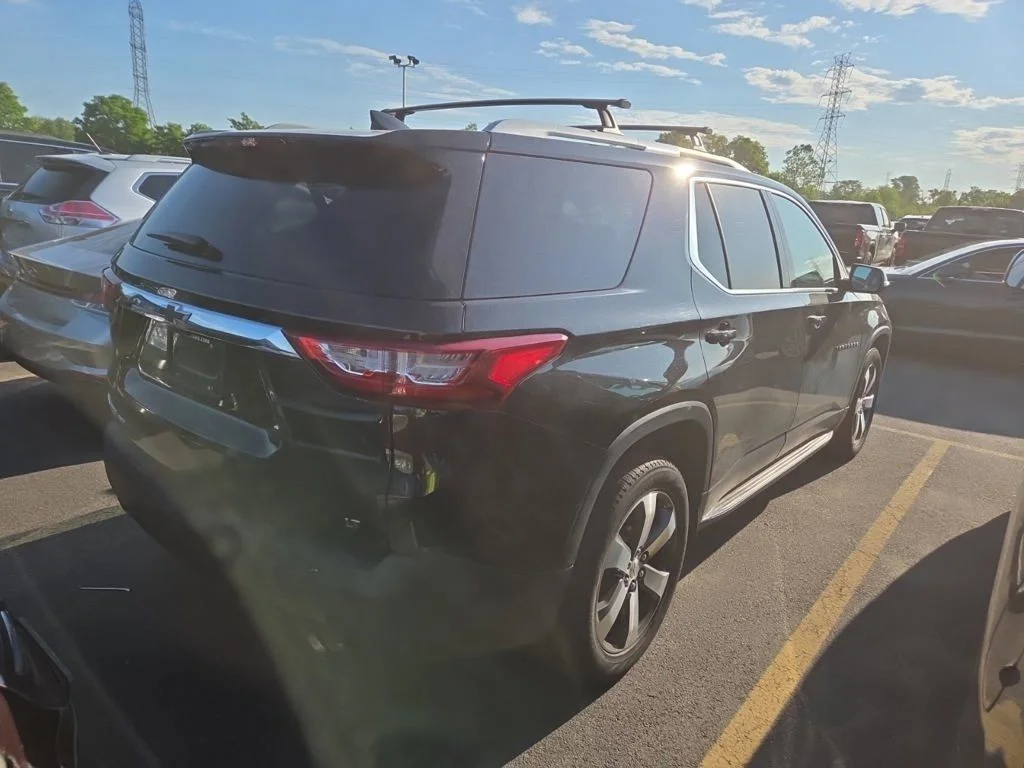 Used 2018 Black Chevrolet 3LT image 2
