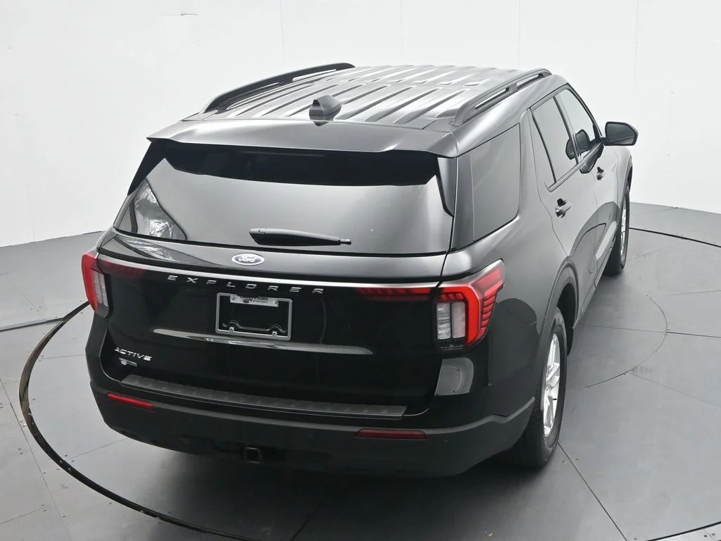 New 2026 Agate Black Metallic Ford Active image 35