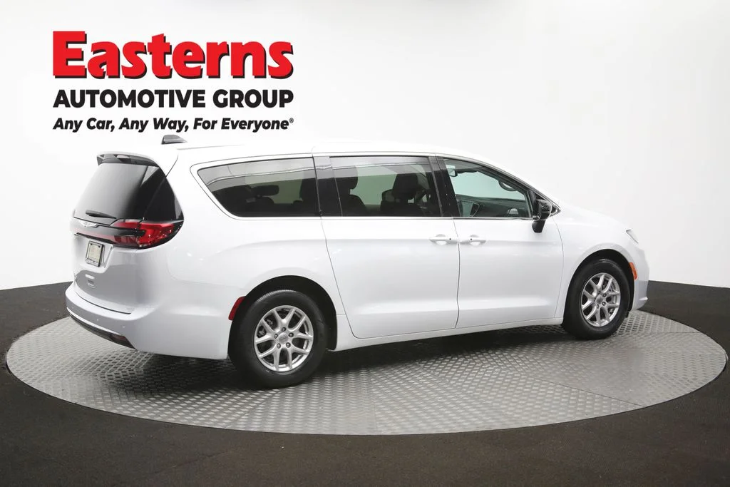 Used 2024 White Chrysler Touring L image 43