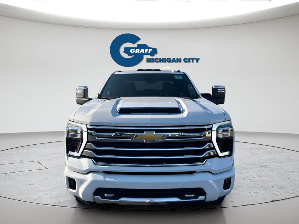 New 2026 Summit White Chevrolet High Country image 8