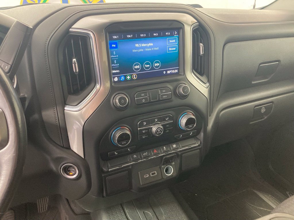 Used 2021 Chevrolet Silverado 1500 LT with VIN 1GCUYDED7MZ362230 for sale in Monticello, Minnesota