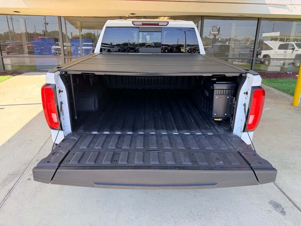 Used 2019 White GMC SLT image 33