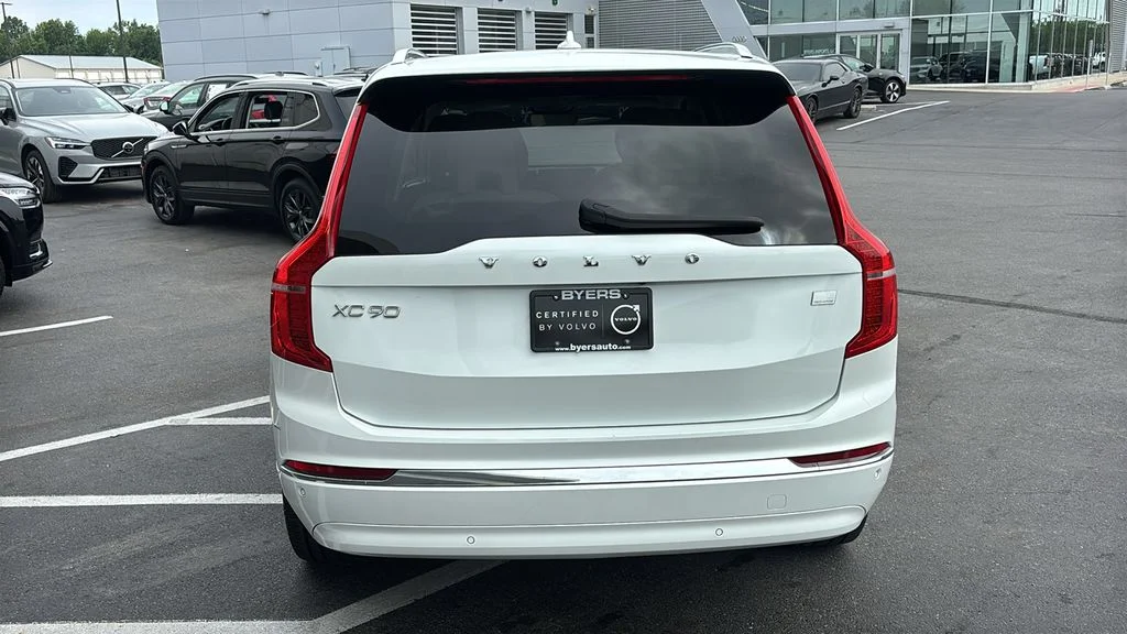 Certified Used 2023 White Volvo T8 Plus Bright Theme 7 Passenger image 29