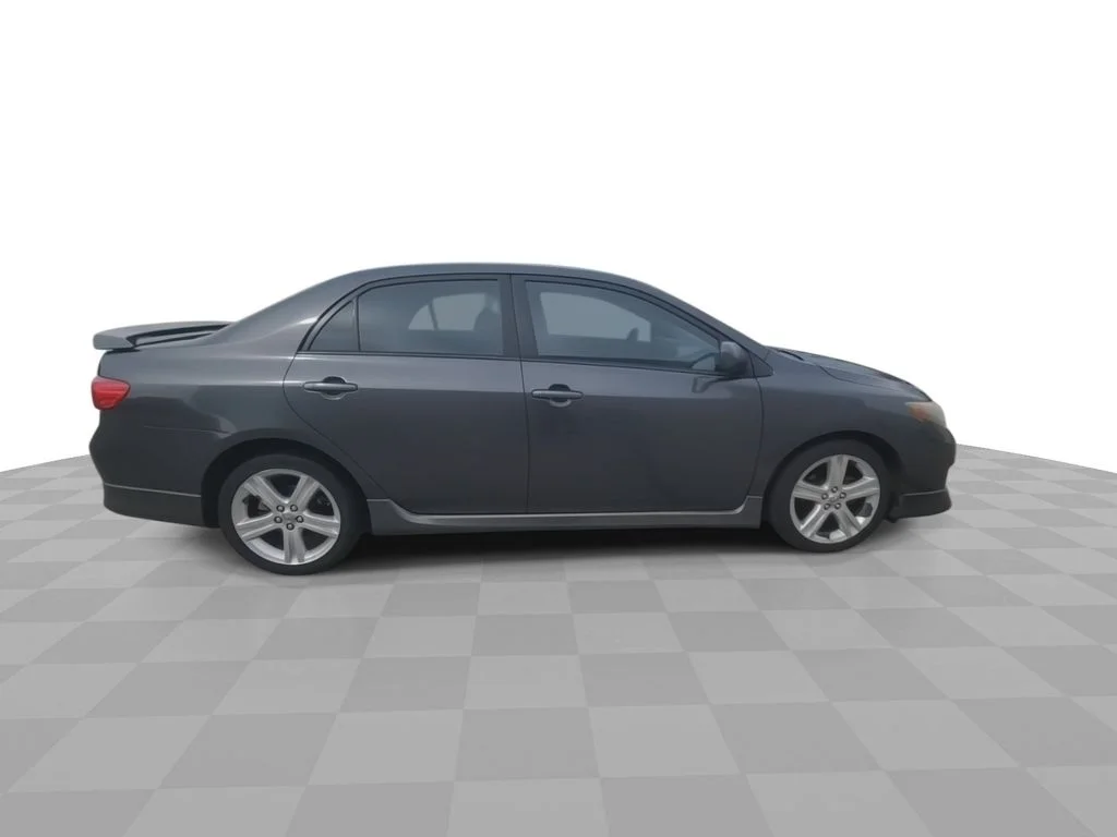 Used 2009 Gray Toyota XRS image 10