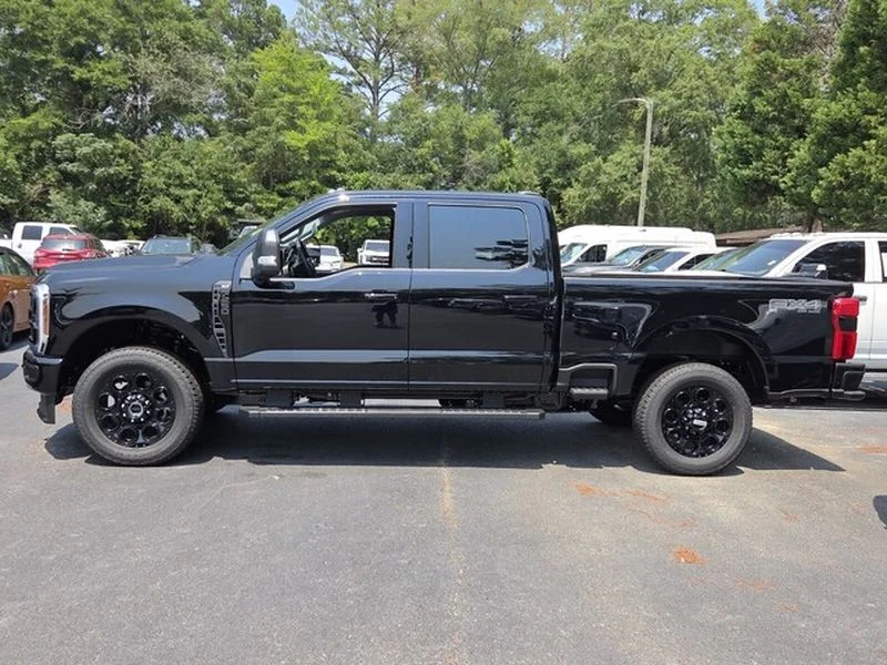 New 2026 Agate Black Metallic Ford F-250® XLT image 5