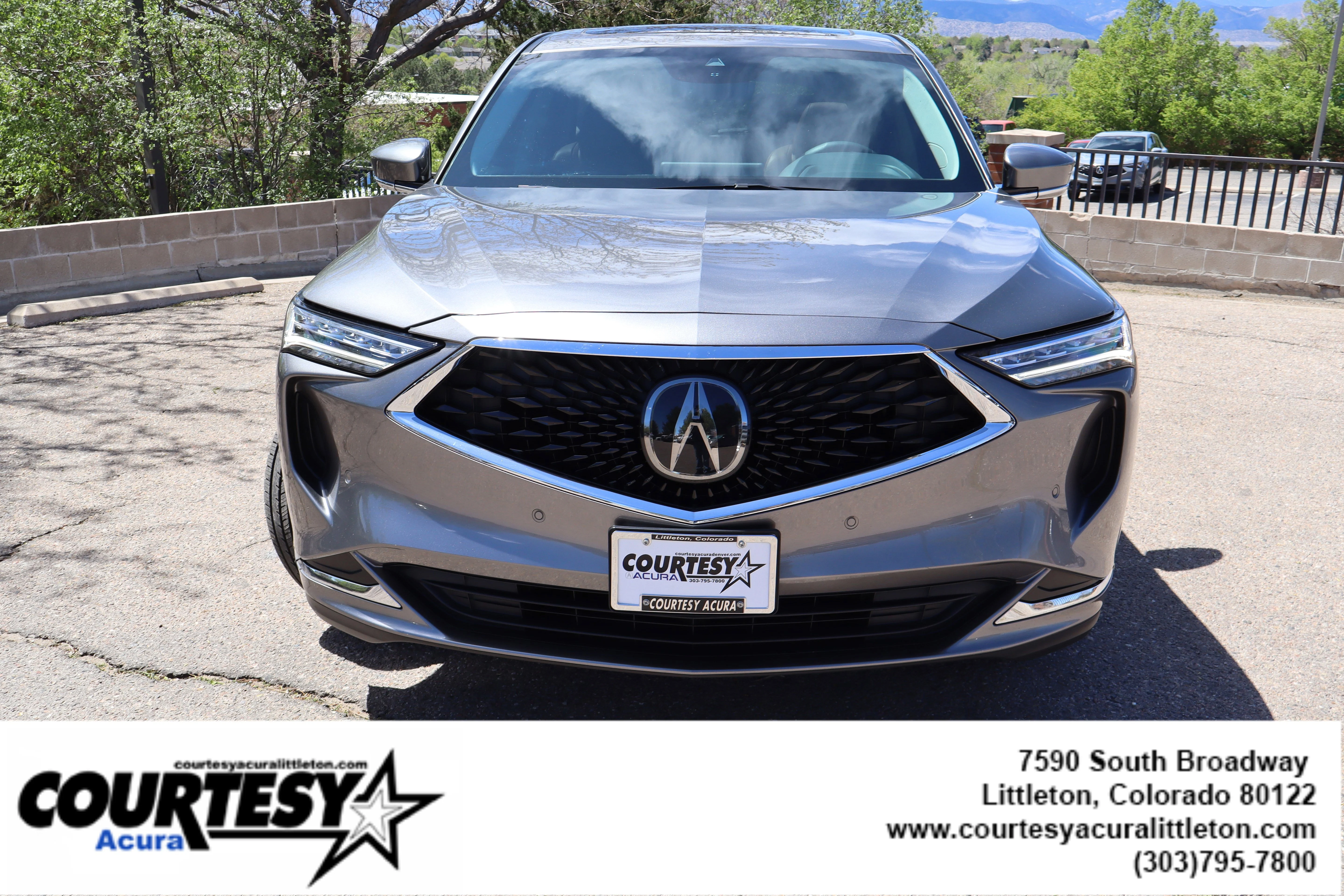 Used 2024 Liquid Carbon Metallic Acura SH-AWD TECH image 2