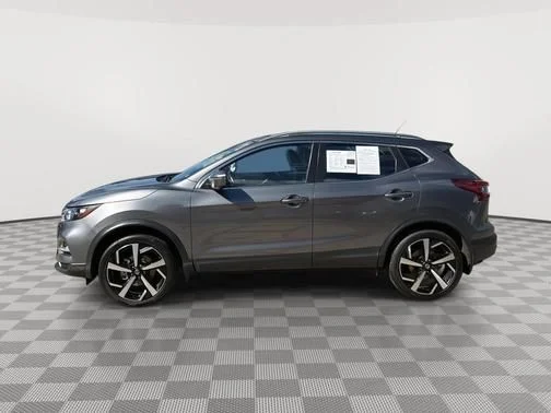 Certified Used 2022 Gray Nissan SL image 6