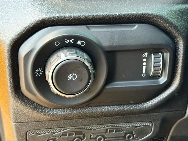 New 2026 Goldilocks Exterior Paint Jeep Sport image 10