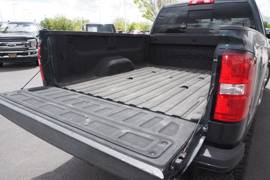 Used 2017 Gray GMC Denali image 18
